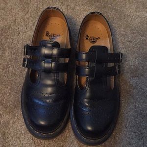 Dr. Marten’s 8065 Mary Jane-Barely Worn